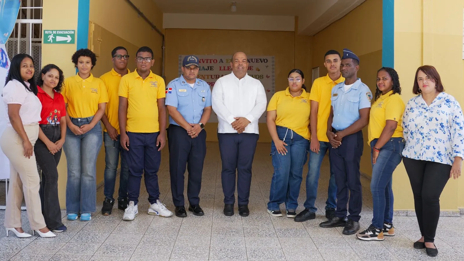 Regional 15 fortalece educación; 422,937 estudiantes regresan a clases con fuerte impulso al Subsistema de Jóvenes y Adultos