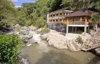 Medio Ambiente interviene complejo ilegal en la ribera del Yaque del Norte en Jarabacoa