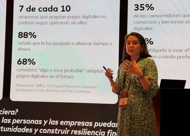 Diversificar los métodos de pago puede atraer más turistas, según economista de Mastercard