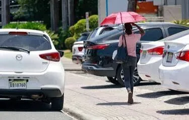Pronóstico del clima: aguaceros y calor en República Dominicana