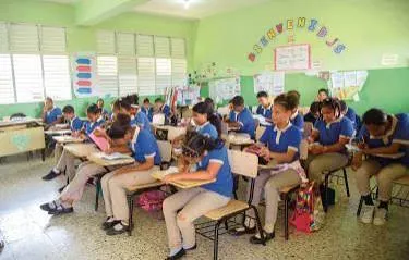 PISA destaca a RD entre los países que elevaron su rendimiento en Ciencias, pero continúan rezagos