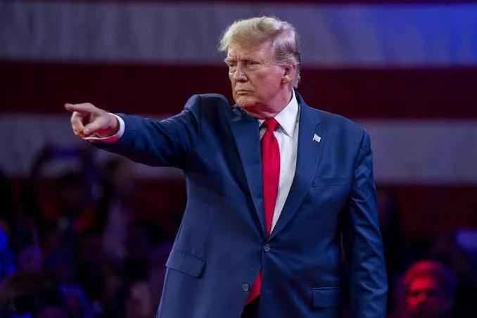 Trump: Un conflicto entre Reino Unido y Argentina por las Malvinas sería un «desastre potencial»