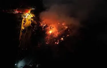 Incendio destruye cuatro viviendas en Villa Esperanza Santiago