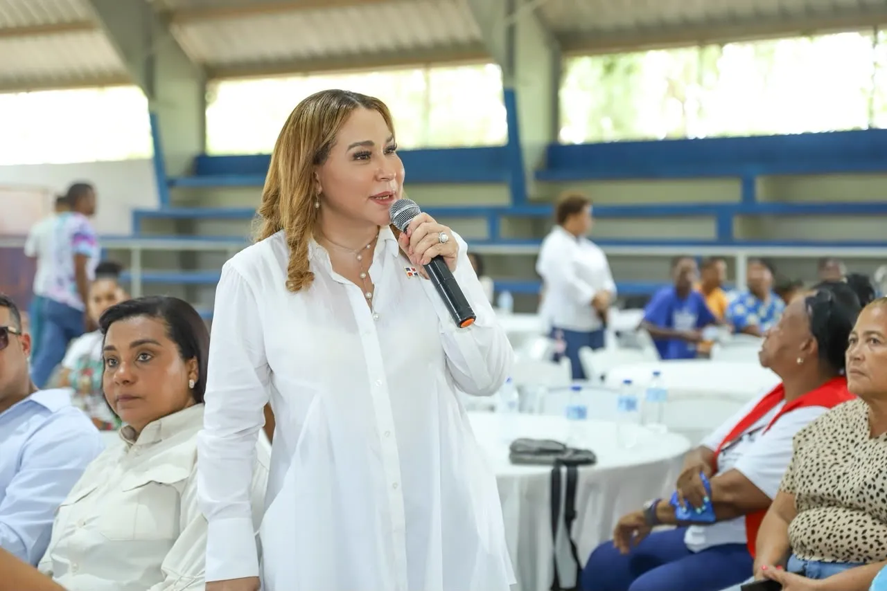 Supérate reafirma en Pedernales su compromiso con la protección social y el desarrollo integral de las familias