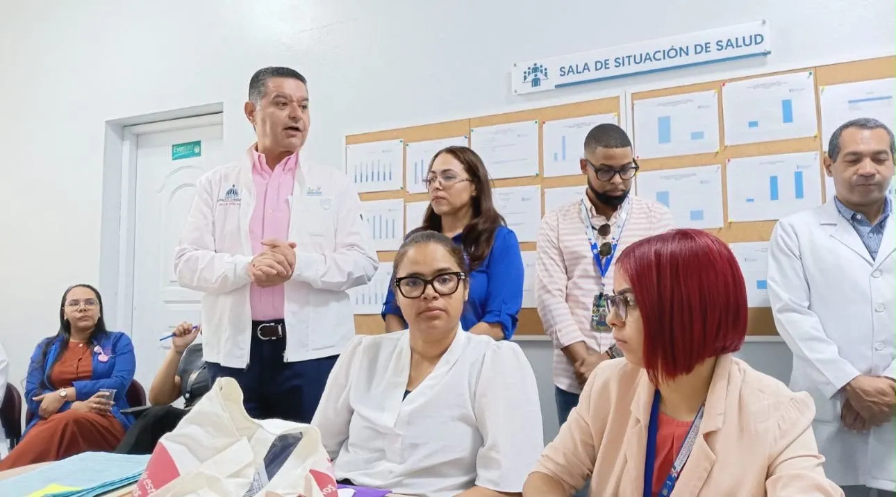 Salud Pública mantiene desplegados cinco equipos especializados para fortalecer atención materna y neonatal en hospitales