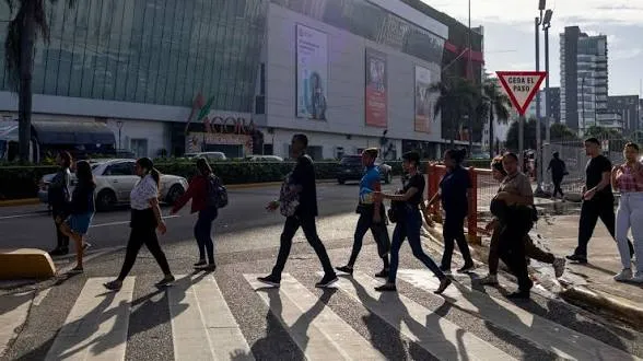 Mayoría de dominicanos alcanza su pico salarial entre los 31 y 55 años