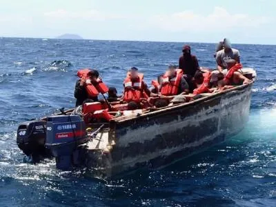 Prisión de Bahamas está desbordada por aumento de llegada de inmigrantes, incluidos haitianos