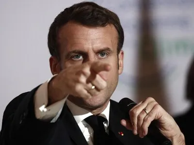 Francia propone un fuerte ajuste fiscal para sanear arcas públicas