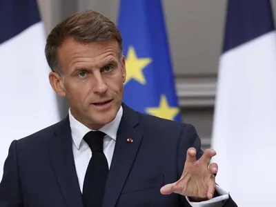 Macron convoca un G7 para considerar otra liberación de reservas de petróleo de la AIE