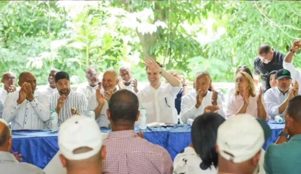Nuevo Secretario General del PRM realiza encuentros con la dirigencia de San Cristóbal