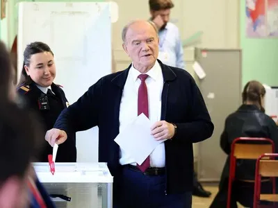Autoridades electorales rusas aseguran que las infracciones en los comicios son mínimas