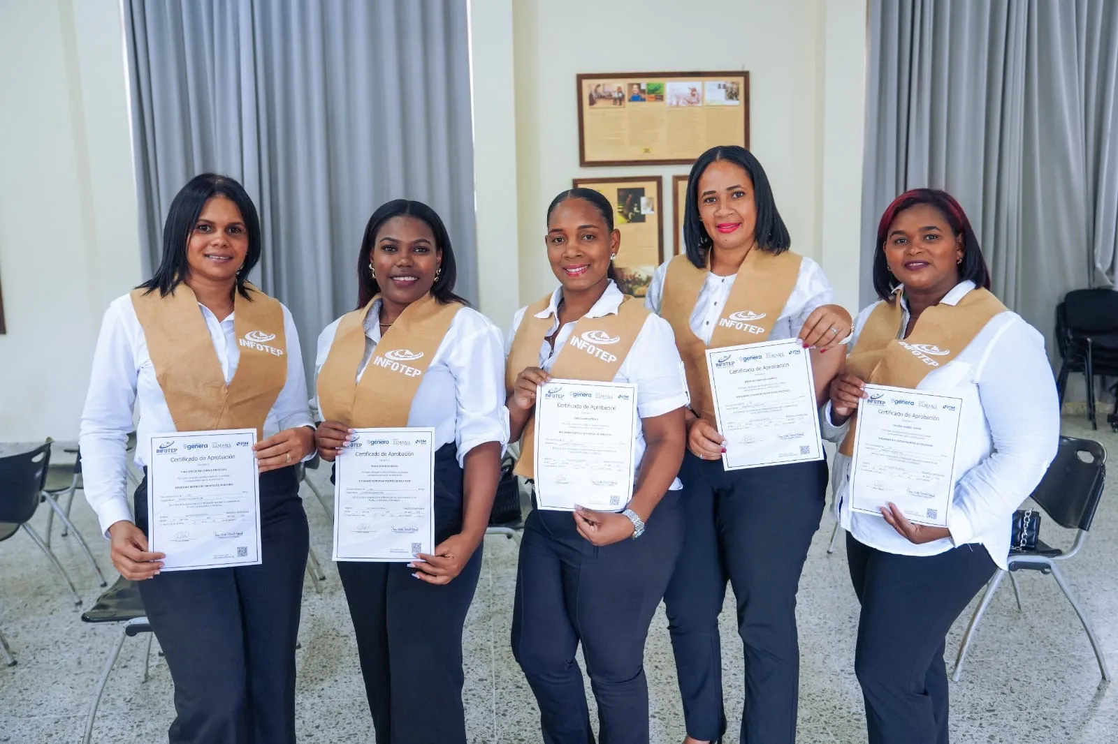 INFOTEP, Genera ITM y Port Samaná gradúan 47 participantes del Diplomado Distintivo Puertos de Cruceros de Arroyo Barril 