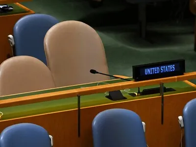 EE. UU. abandona la Asamblea General después de que el presidente iraní los llame terroristas