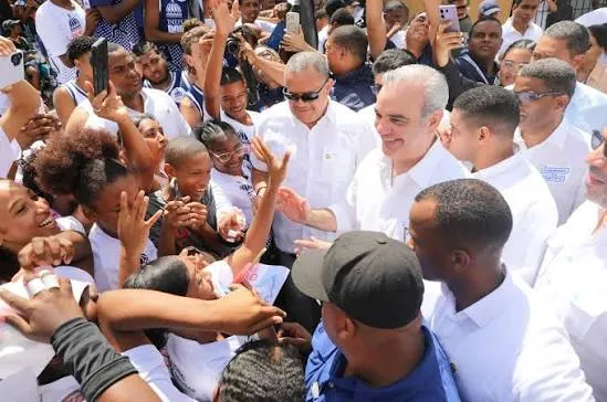 El presidente Luis Abinader inaugurará una estancia infantil y dos carreteras el fin de semana
