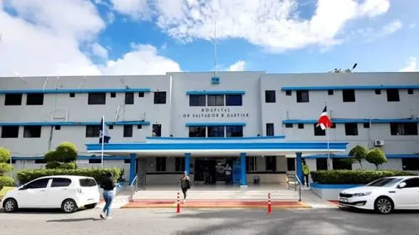 Supuesto riesgo estructural obliga a mover consultas del hospital Salvador B. Gautier