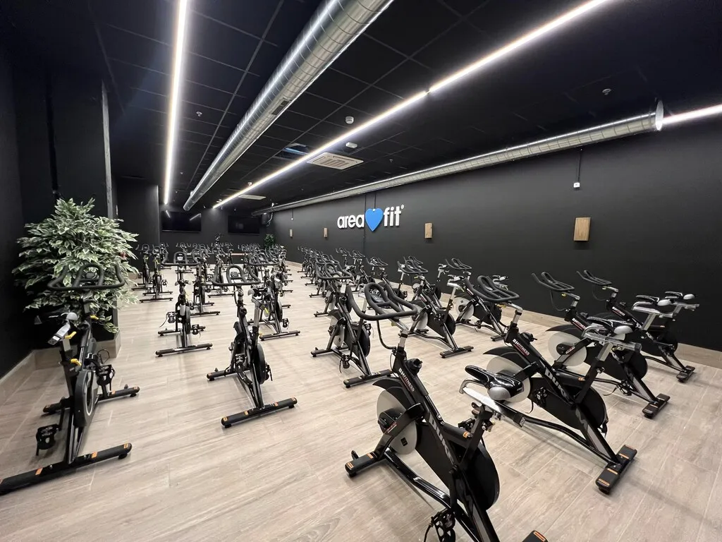 El gimnasio más grande de España está en Murcia: 6.000 metros cuadrados, rocódromo, más de 500 máquinas y nunca cierra