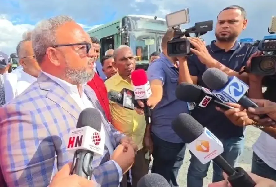 Mochotran respalda foro de movilidad sostenible y pide integrar a dirigentes de rutas de Santo Domingo y Santiago