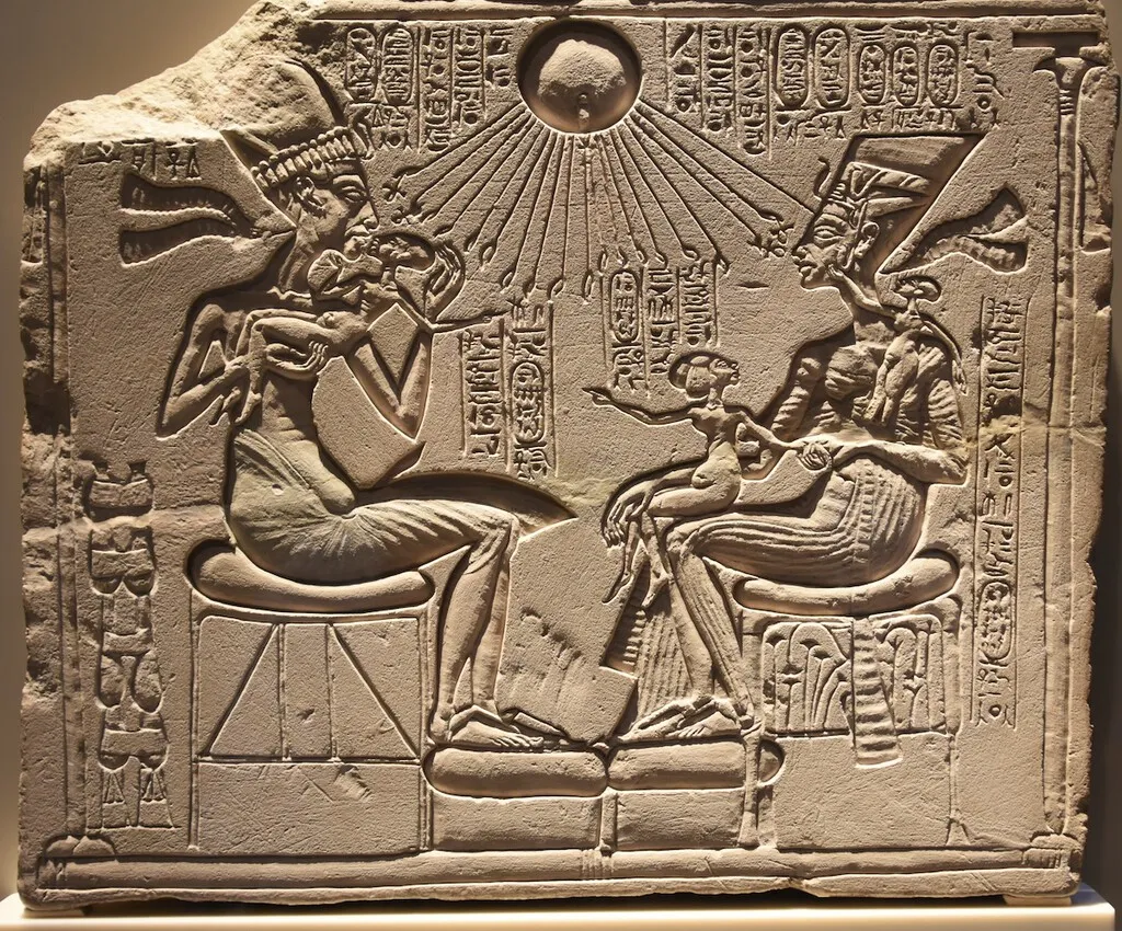 El paradero de la tumba de Nefertiti obsesiona a los arqueólogos desde hace un siglo. Una cámara oculta podría tener la respuesta