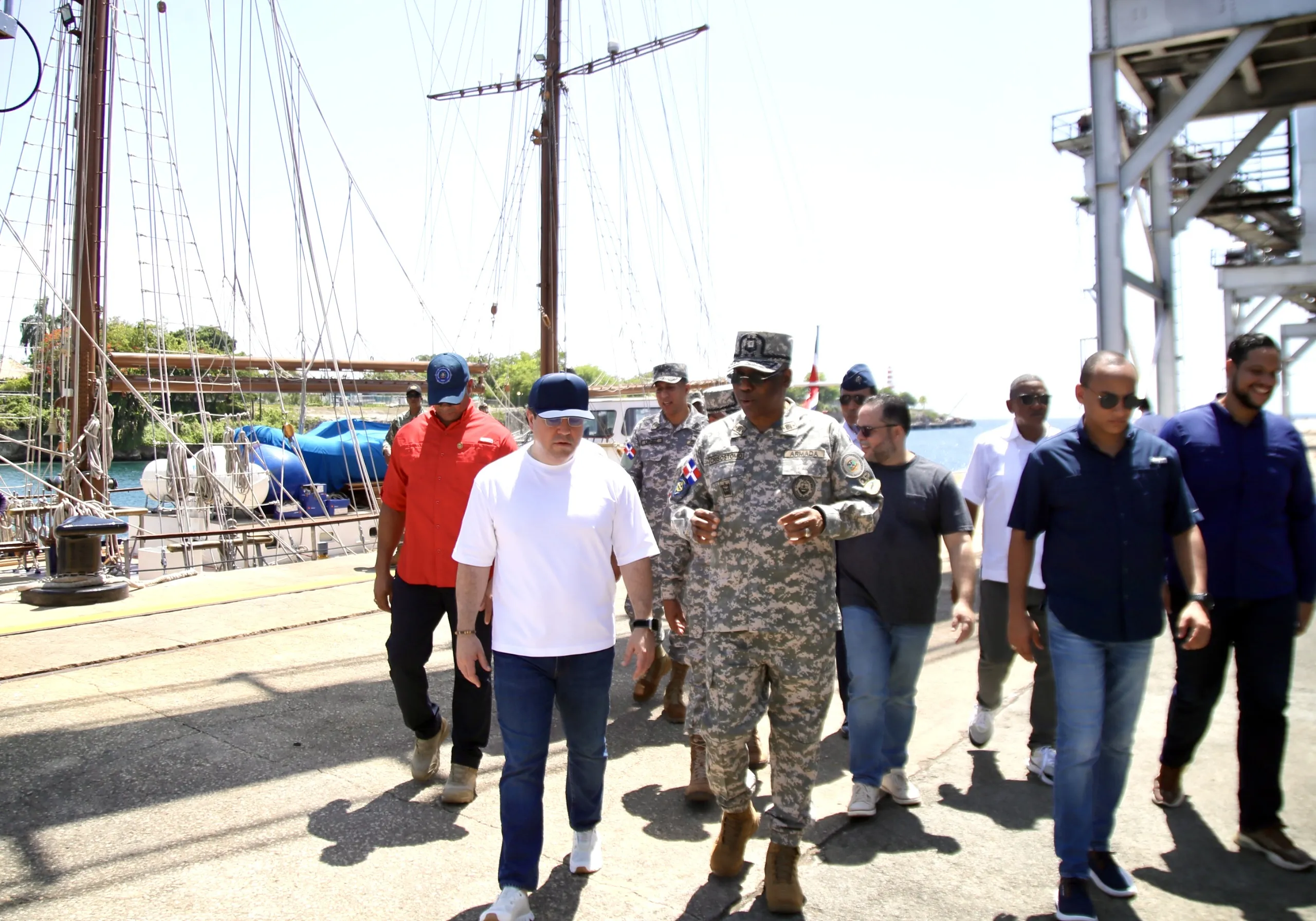 Alejandro Campos supervisa el Puerto de La Romana y anuncia inicio de su remodelación para reforzar la seguridad nacional