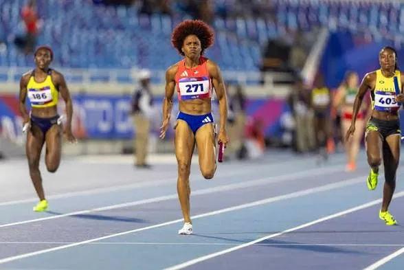 Estrella De Aza: la atleta que vendió su vehículo para cubrir gastos de preparación