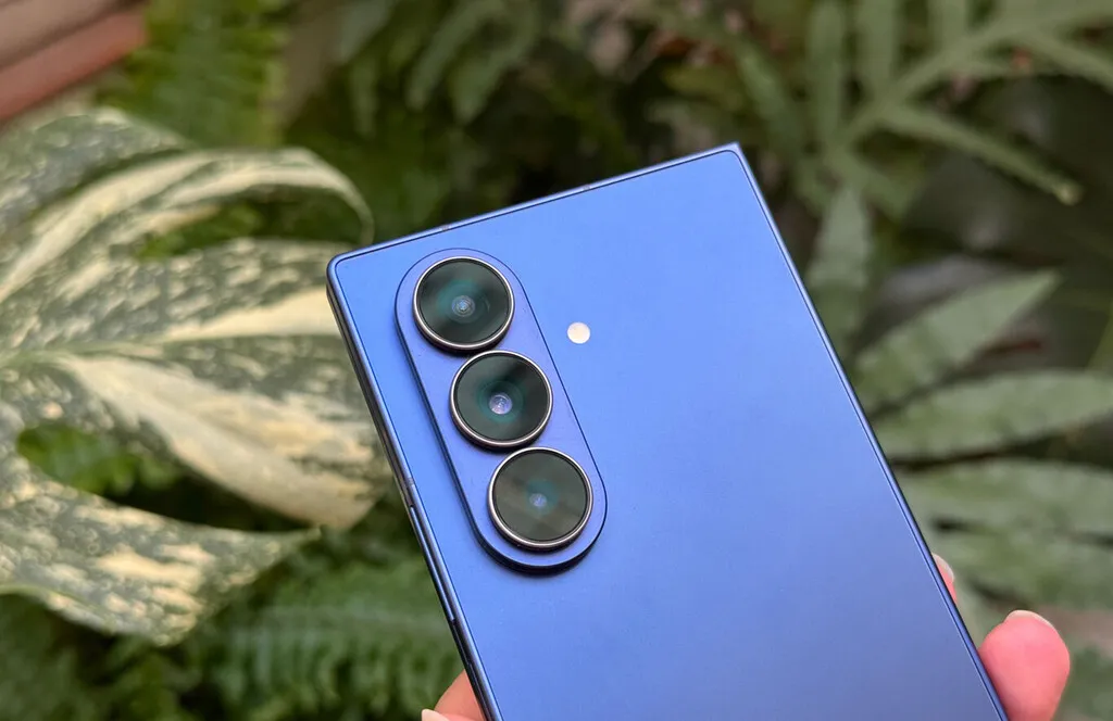 También hay móviles plegables reacondicionados: este de Samsung cuesta la mitad que el nuevo Z Fold8 Ultra