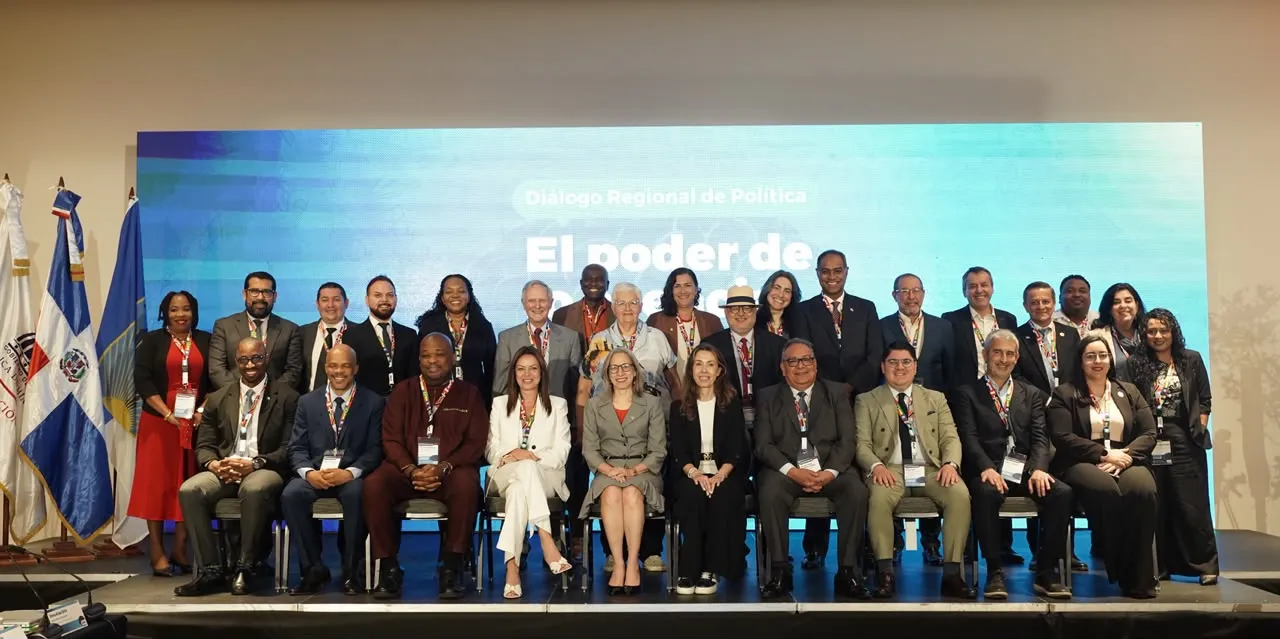 Ministerio de Educación  coloca los aprendizajes fundamentales en el centro del diálogo educativo regional