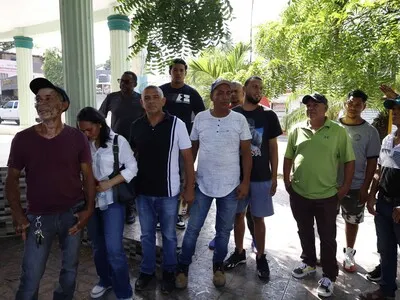 Altos costos y competencia importada ponen al borde de la quiebra a porcicultores de Tamboril