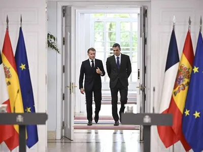 Macron defiende ante Sánchez soluciones firmes de protección de las fronteras comunes