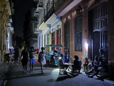 Embajador chino dice que Pekín "no se queda de brazos cruzados" ante la crisis en Cuba