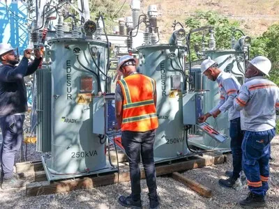 Edesur informa intervenciones para mejorar servicio eléctrico en Neiba