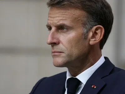 Gobierno francés plantea un fuerte ajuste fiscal en un clima de creciente malestar social