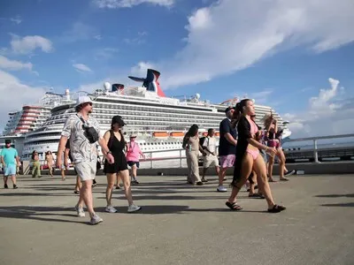 RD supera los 16,000 cruceristas en un día con la llegada de cuatro barcos