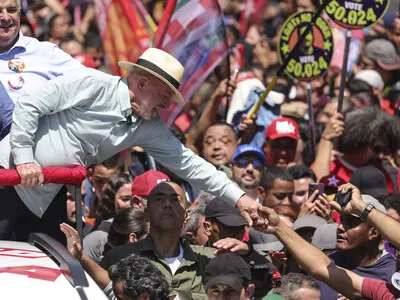 Una disputa por la virgen patrona de Brasil domina el final de la campaña electoral