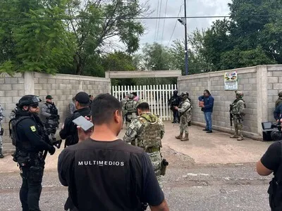 El ataque en una escuela del norte de México deja a la subdirectora muerta y tres heridos