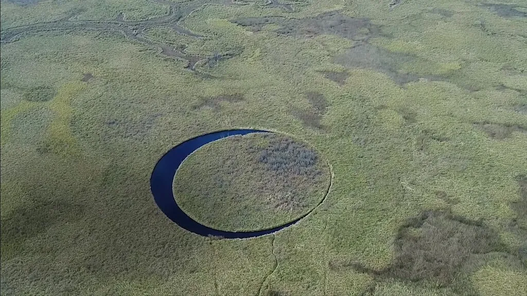 La isla argentina que no solo tiene una forma redonda casi perfecta sino que además se mueve