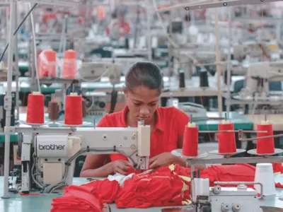 Hay más mipymes importadoras, pero las grandes empresas movilizan el 62.5 % de las compras