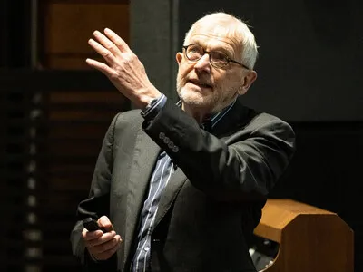 Ganador del Nobel Halzen dice que por fin han terminado los octubres decepcionantes