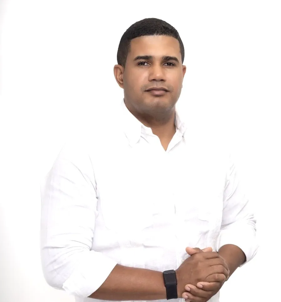 Randy Santana advierte sobre la importancia de la inscripción y verificación del padrón del PRM de cara a las aspiraciones presidenciales de 2028