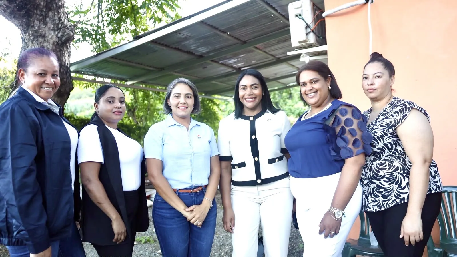 La fuerza femenina de Carolina Mejía se organiza y crece en todo el territorio nacional