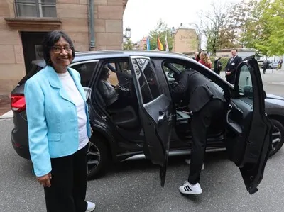 Pillay dedica su Nobel de la Paz a "los supervivientes de crímenes internacionales"