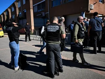 Detienen a un adolescente en Francia por disparar con su escopeta en su centro de secundaria