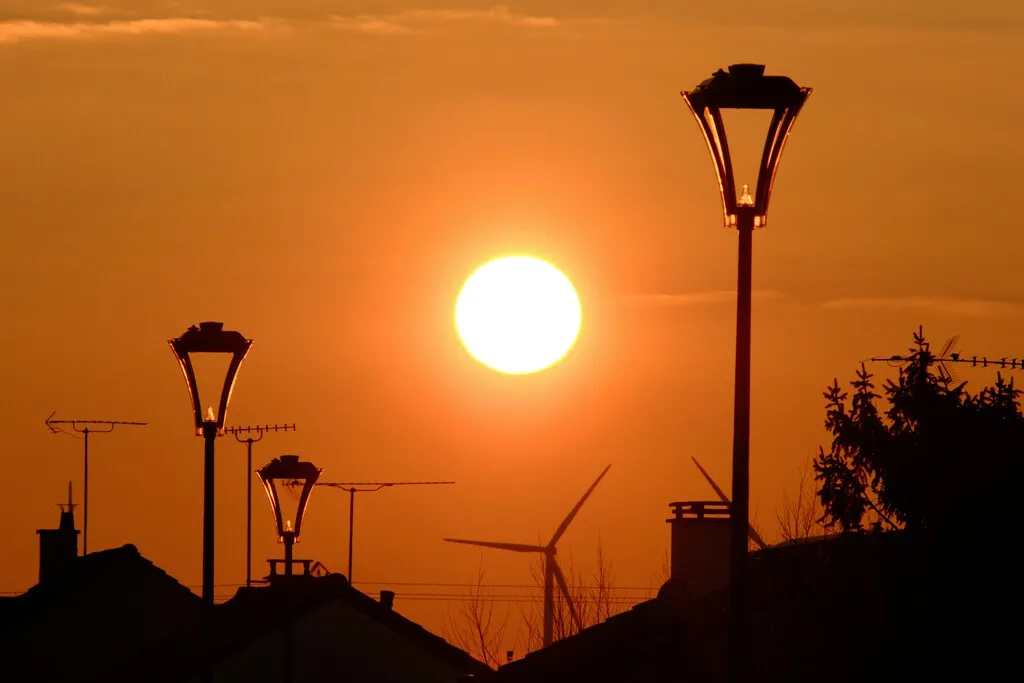 Francia ya ha tenido 800 horas de electricidad gratis (y hasta de precio negativo) por estos motivos