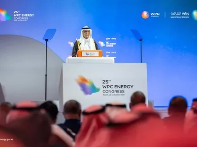 Arabia Saudí prorroga cierre del aeropuerto de Riad tras la oleada de ataques hutíes
