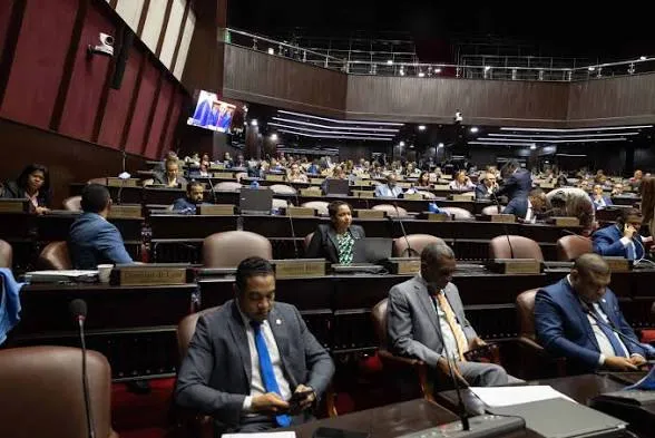 El Congreso busca dividir más RD con nuevos municipios, provincias y autoridades