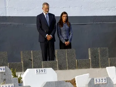 Los reyes de España homenajean a los ahogados en el mar cuando intentaban entrar en Ceuta