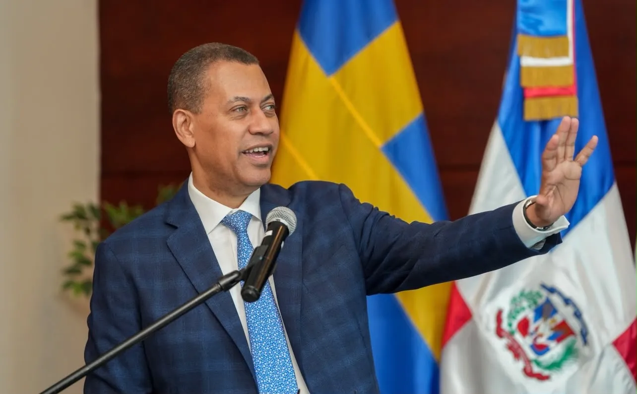 Indotel recibirá RD$44 millones para planificar frecuencias de telecomunicaciones en el país