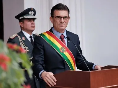 Paz dice que Bolivia "no renuncia a su historia" pero apuesta por un futuro con Chile