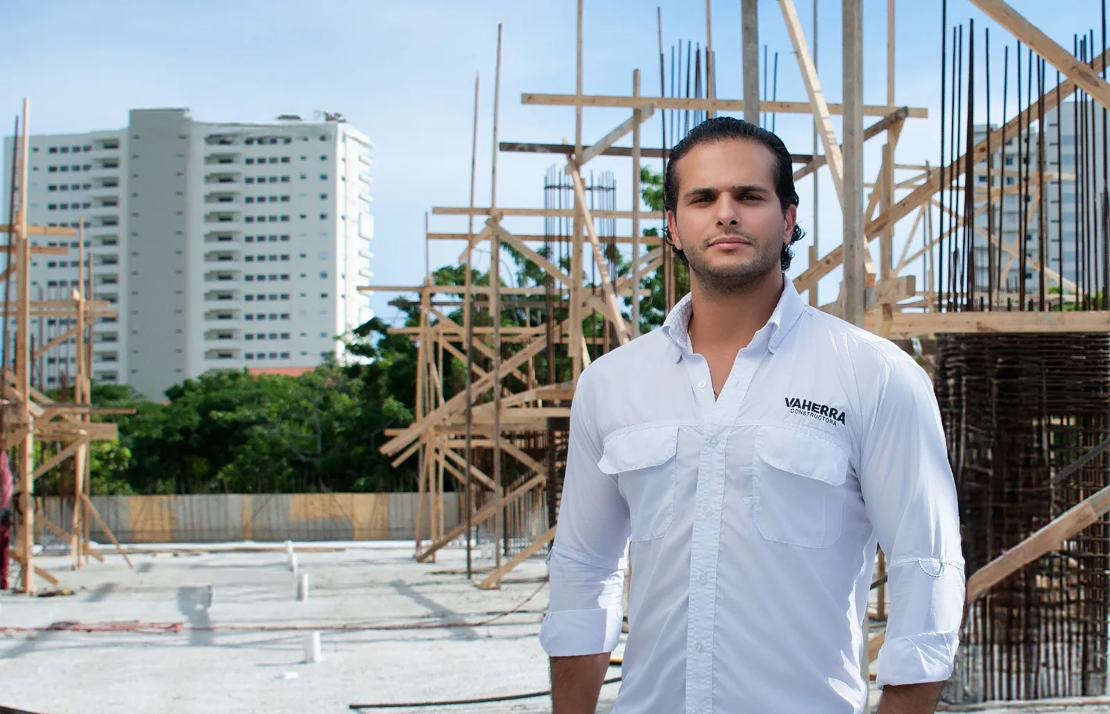 Constructora Vaherra presenta VMAR Juan Dolio, una torre residencial de 166 apartamentos
