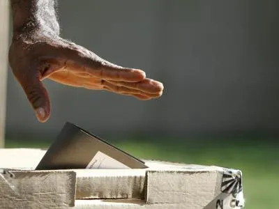 La izquierda española se presenta dividida a las elecciones con las encuestas en contra