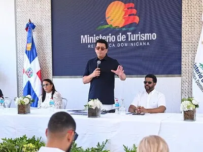 Turismo invierte RD$76.5 millones en remozamiento de tres parques y una iglesia en Boca Chica